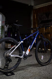 Berria Bravo PRO S1000 AXS - WHITE/BLUE CRUSH/TANGERINE - Medium