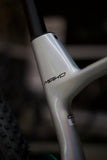 Berria Mako PRO S 1000/SID - Isle of Man/Rainbow Lite - Medium