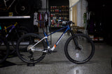 Berria Bravo PRO S1000 AXS - WHITE/BLUE CRUSH/TANGERINE - Medium